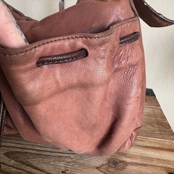 Junior Drake Brown Lambskin Leather Gathered Pocket Squishy Hobo Shoulder Bag - Picture 5 of 17